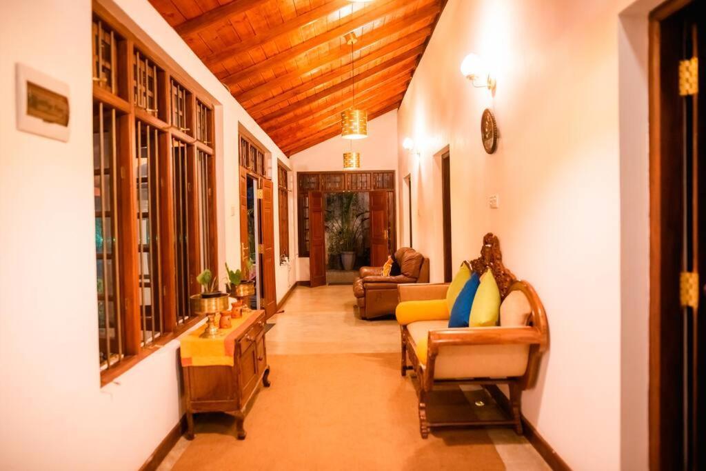 Colonial Residence Kandy Villa Esterno foto
