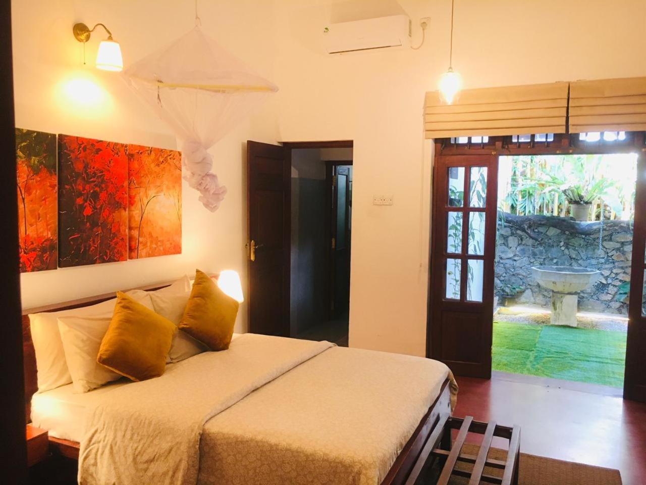 Colonial Residence Kandy Villa Esterno foto
