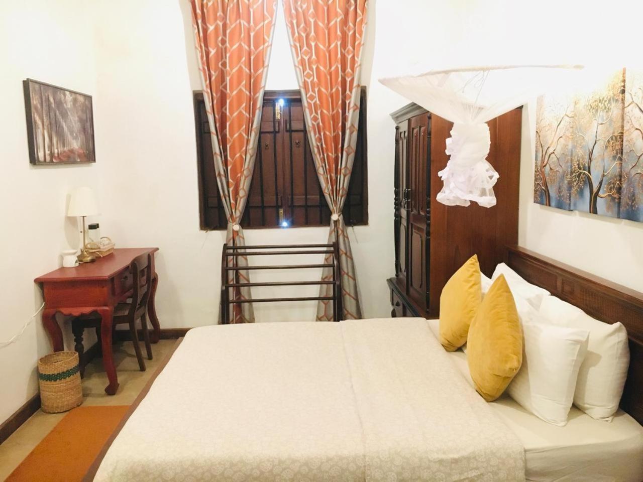 Colonial Residence Kandy Villa Esterno foto